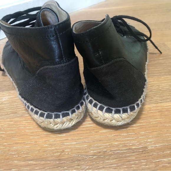 Chanel espadrille high tops - Picture 3 of 6